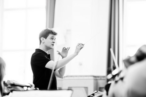 Henri Bonamy conducting